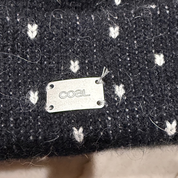 Coal Cuffed Bennie, One Size Fits All - Picture 3 of 4